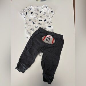Carter’s football short sleeve outfit infant 9m baby